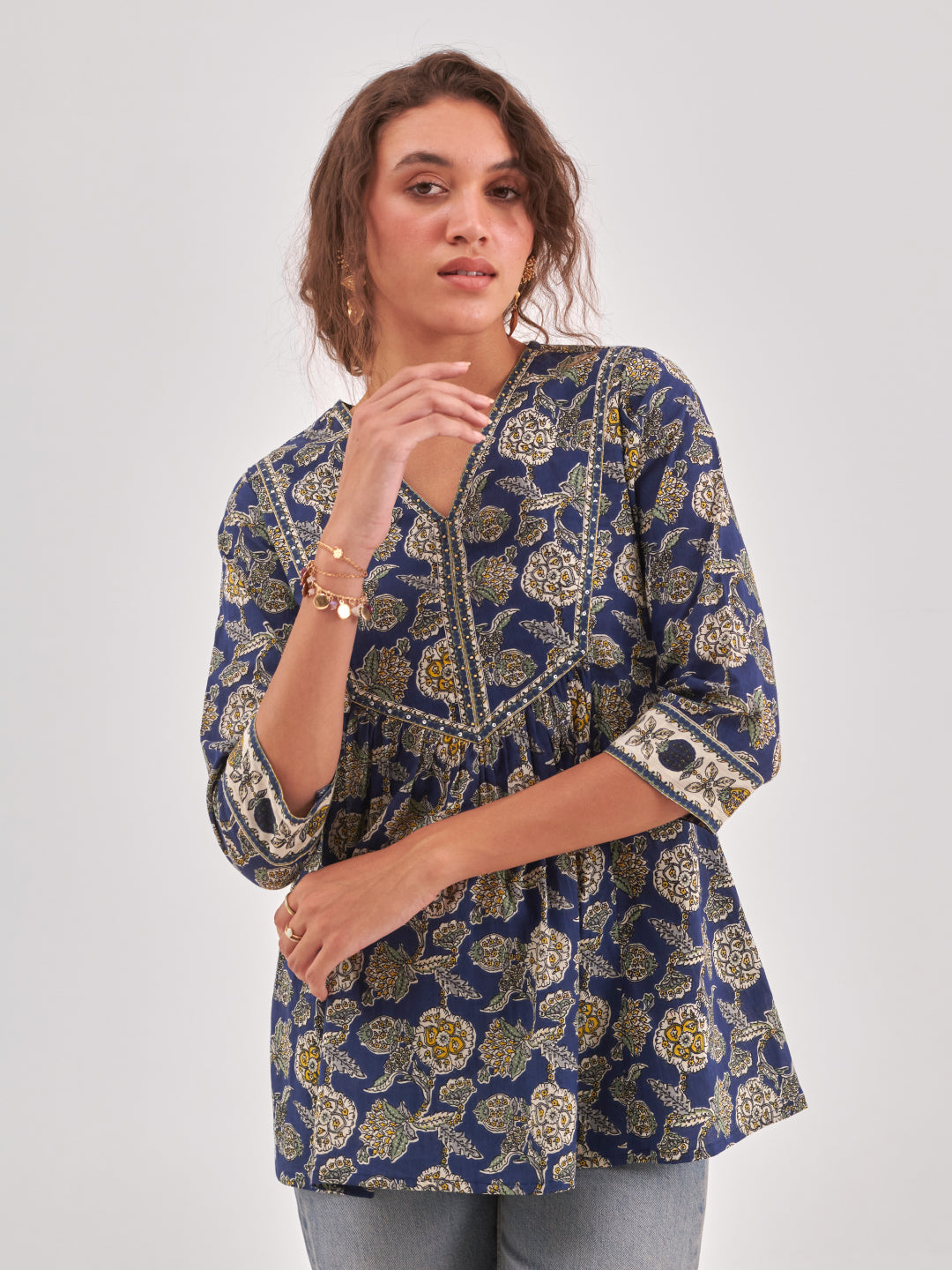 Floral print V-neck Top