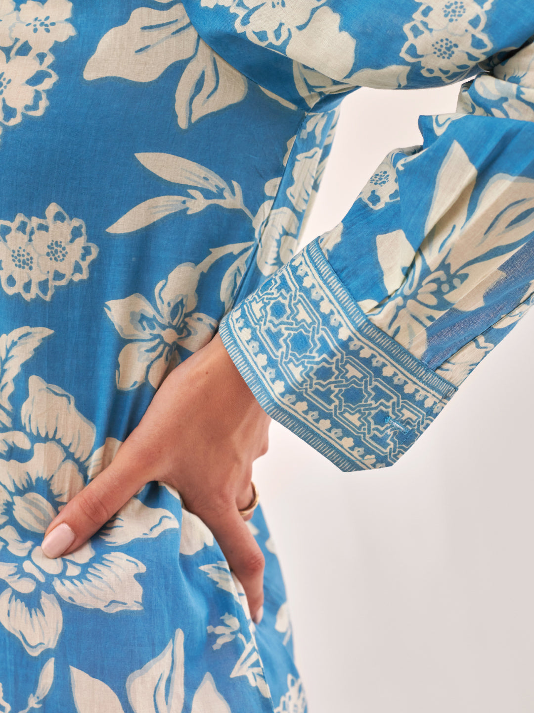 Spread collar Floral Shirt