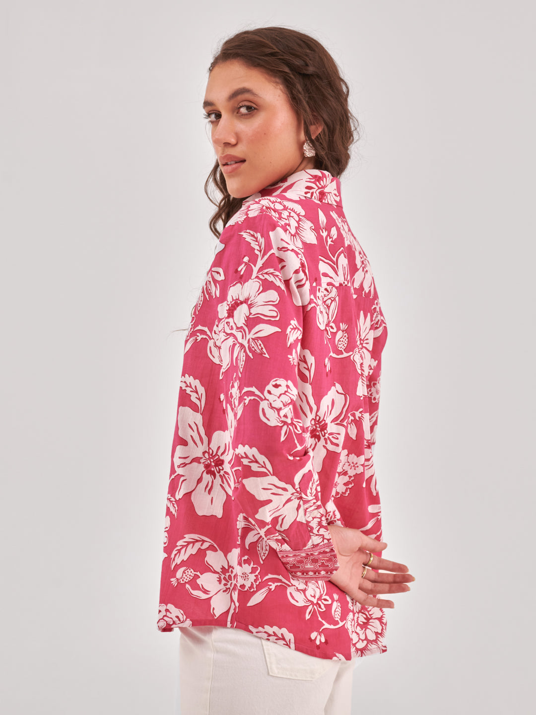 Printed Cotton Spread-Collar Shirt