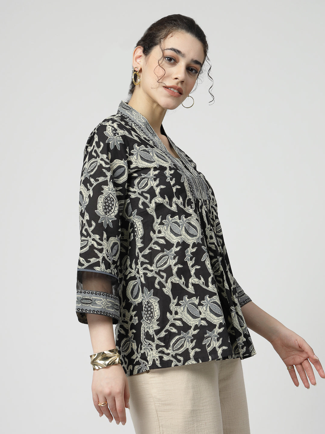 Lace Detail sleeves Top