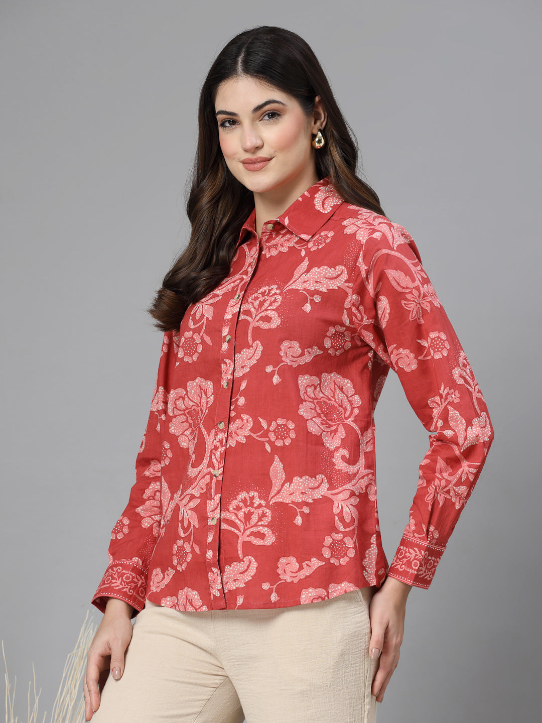 Spread Collar Shirt