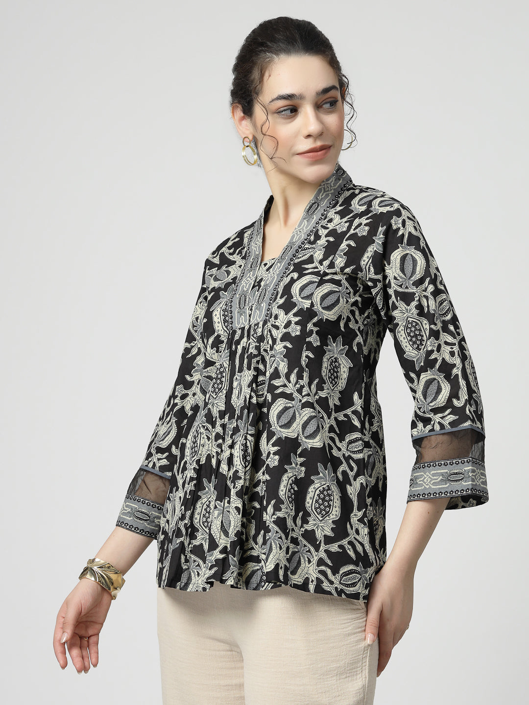 Lace Detail sleeves Top