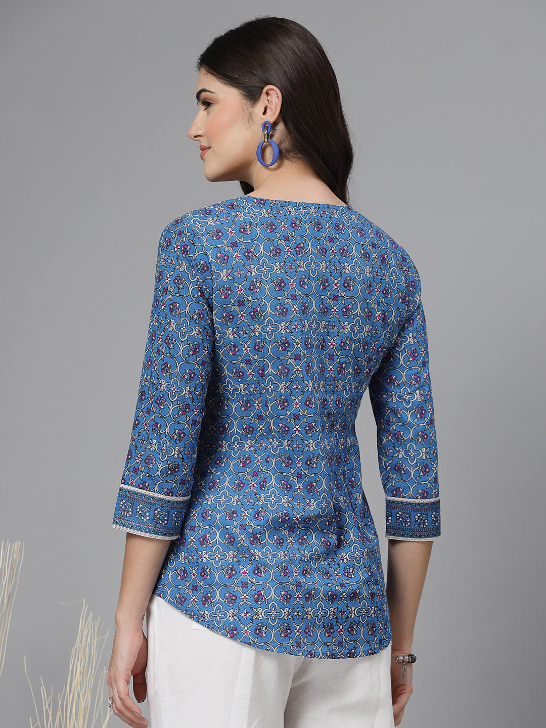 Floral print pintucks top