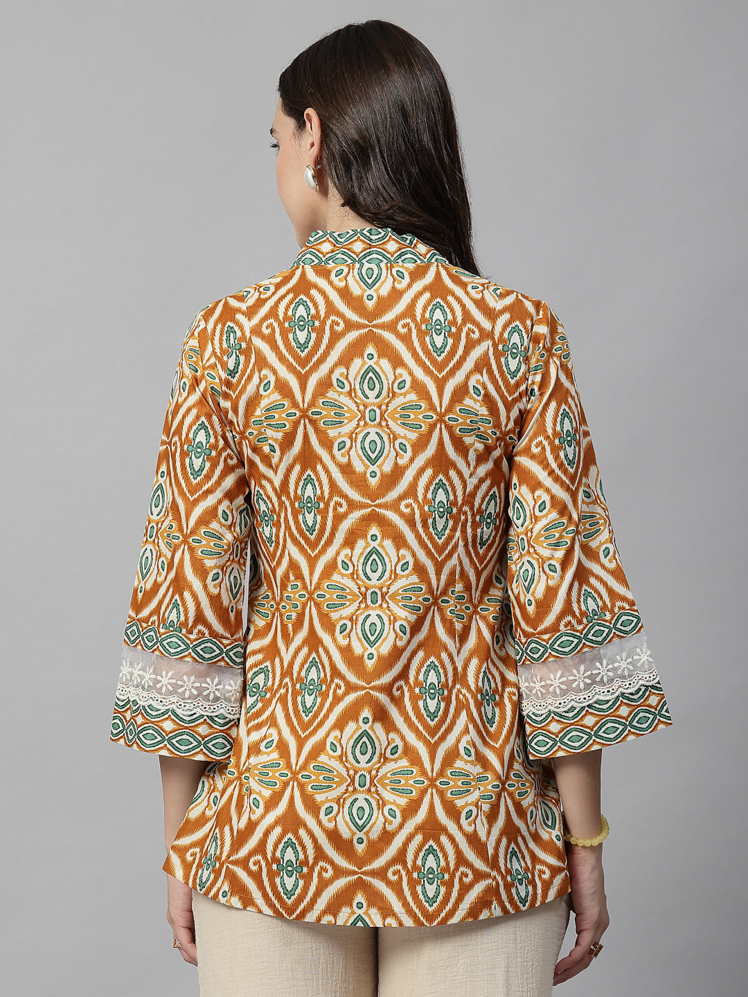 Printed lace insert sleeves Top