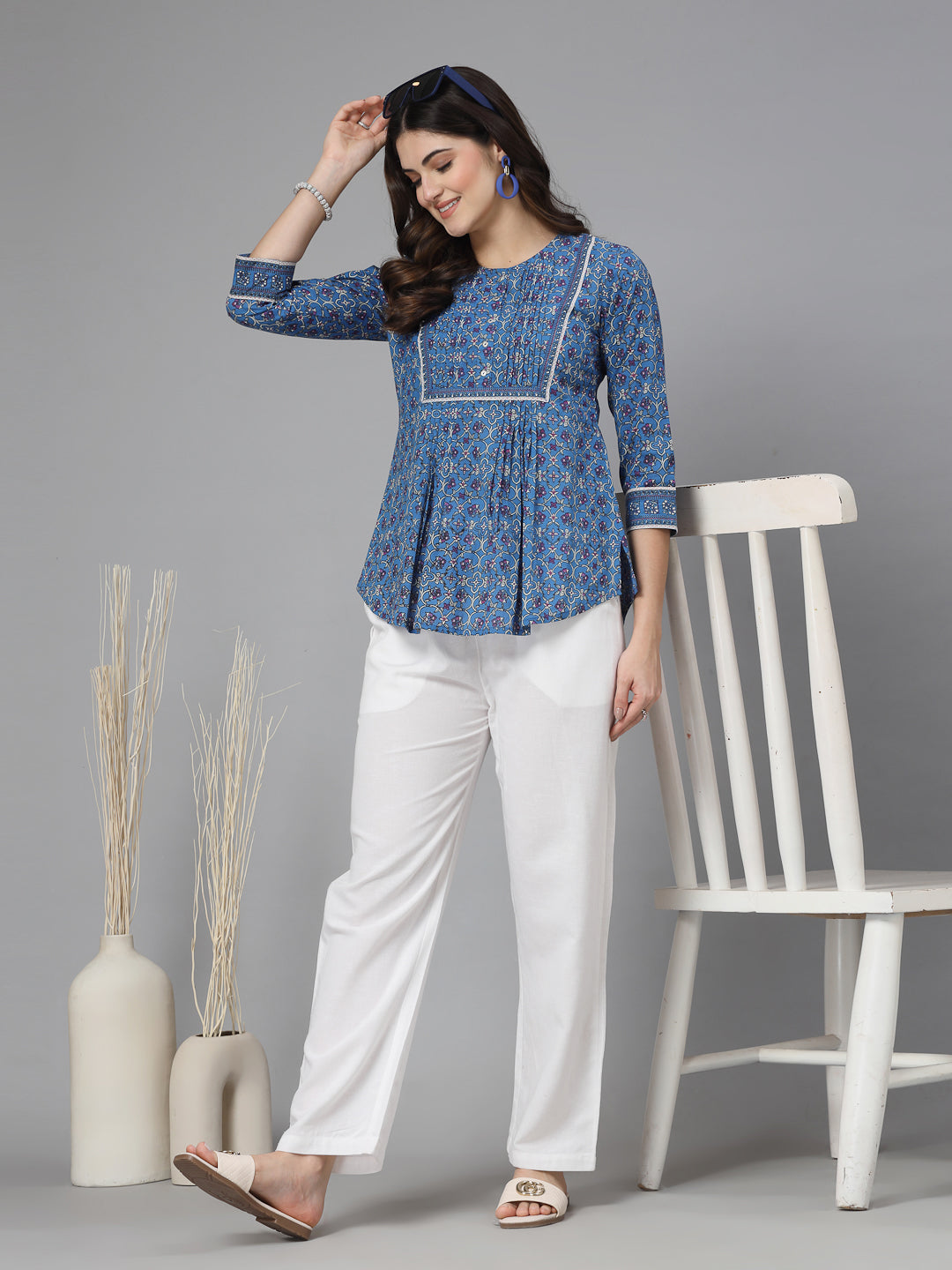 Floral print pintucks top