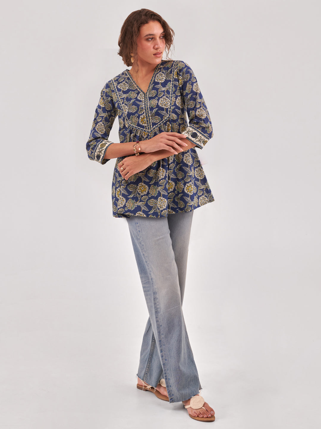 Floral print V-neck Top