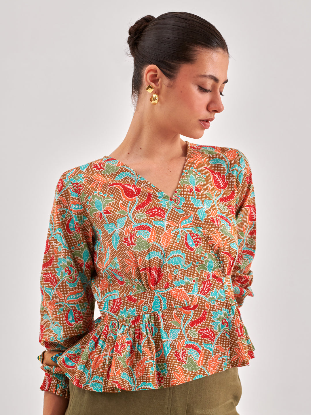 Khaki printed cinched waist top