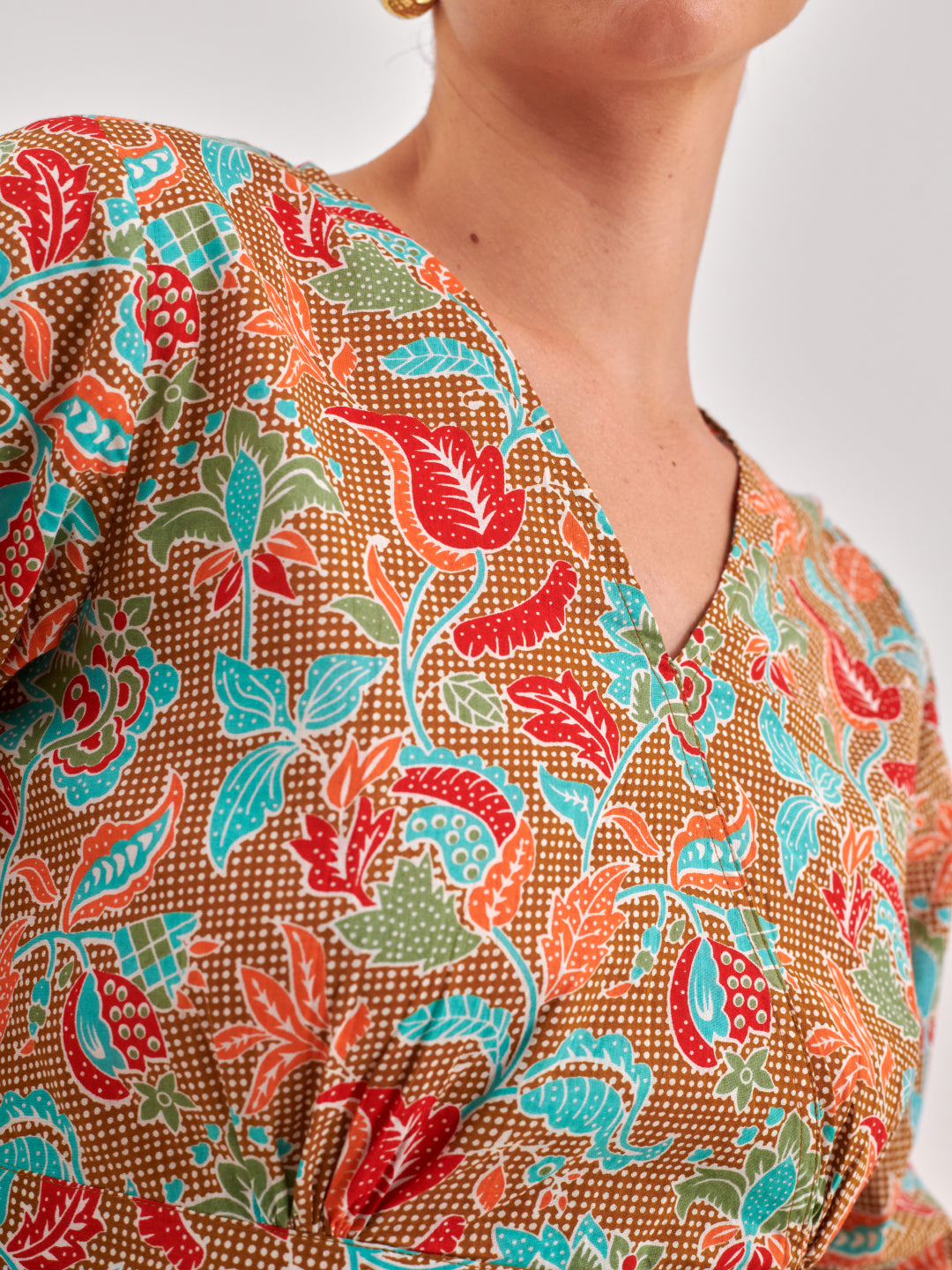 Khaki printed cinched waist top