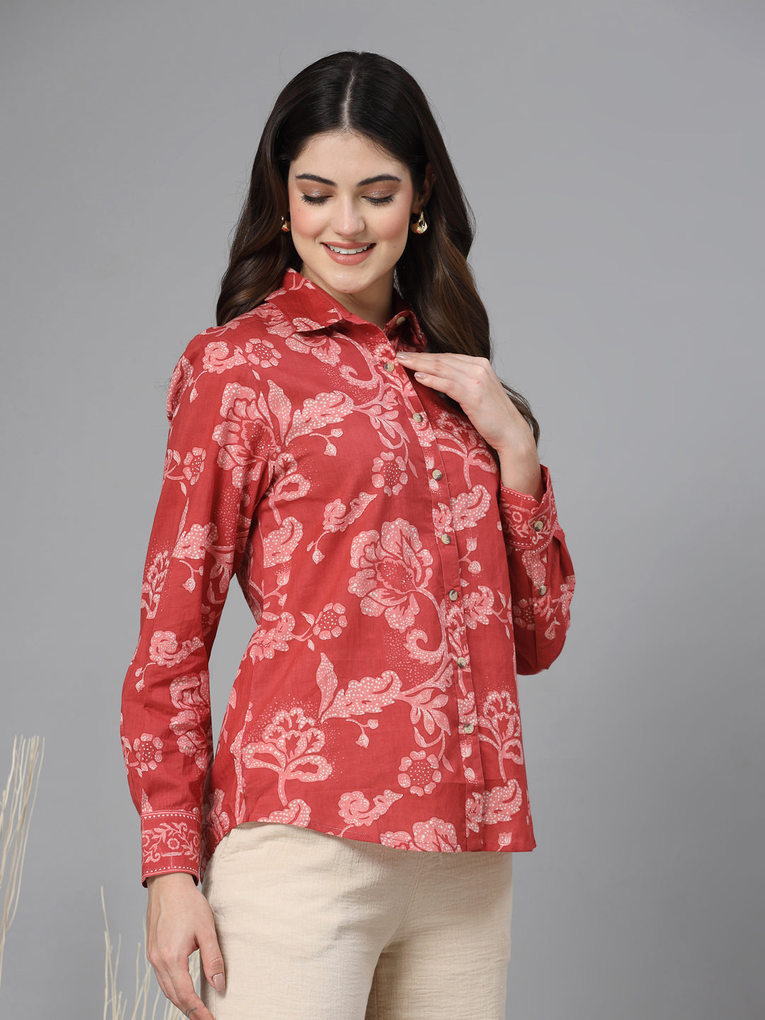 Spread Collar Shirt