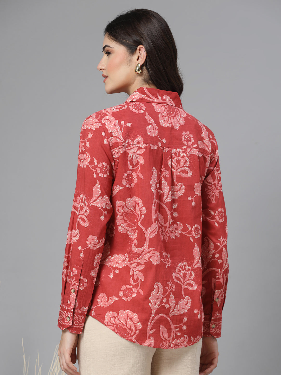 Spread Collar Shirt