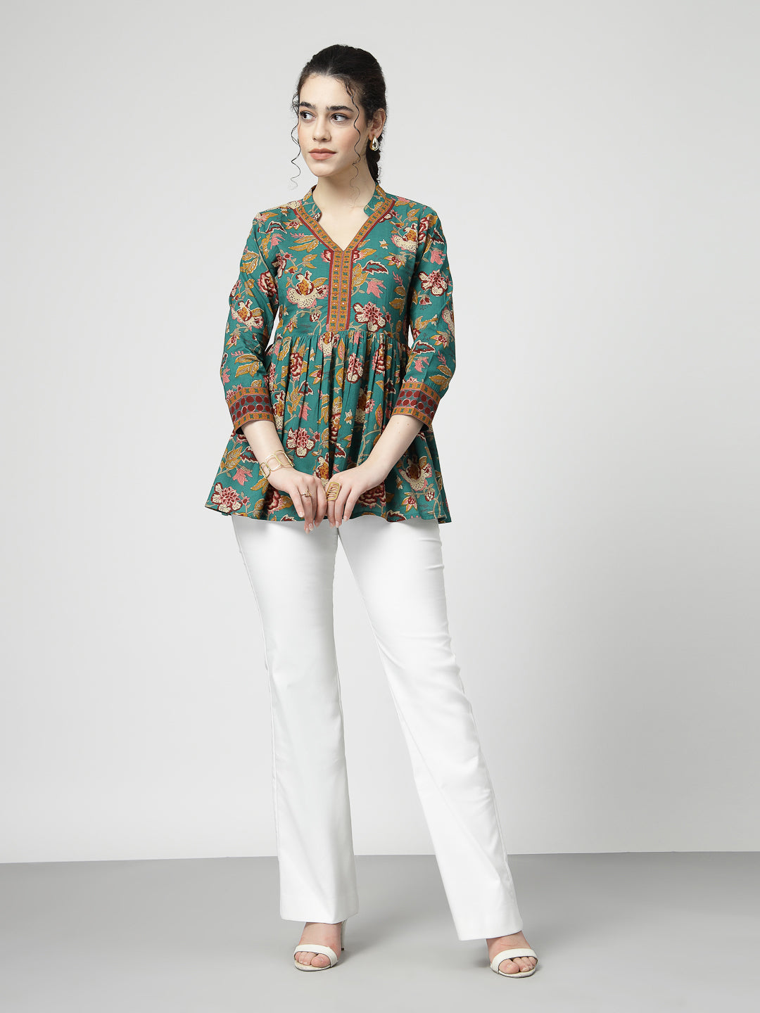 Floral V neck gathers top